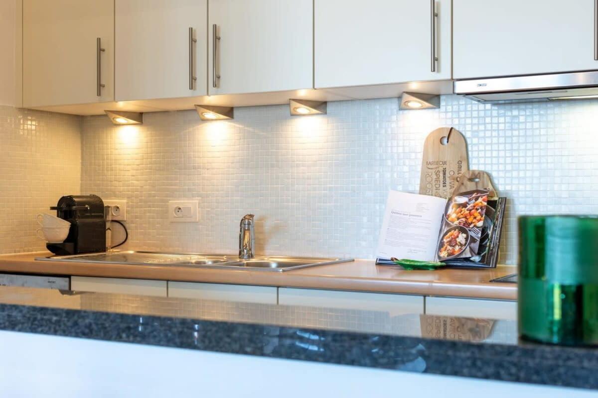 Huswell - Beautiful Spacious Studio With Frontal Sea View Knokke-Heist Exteriér fotografie