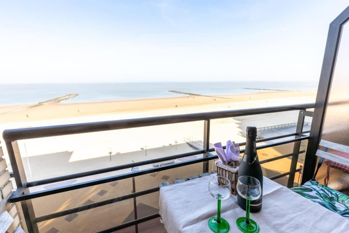 Huswell - Beautiful Spacious Studio With Frontal Sea View Knokke-Heist Exteriér fotografie