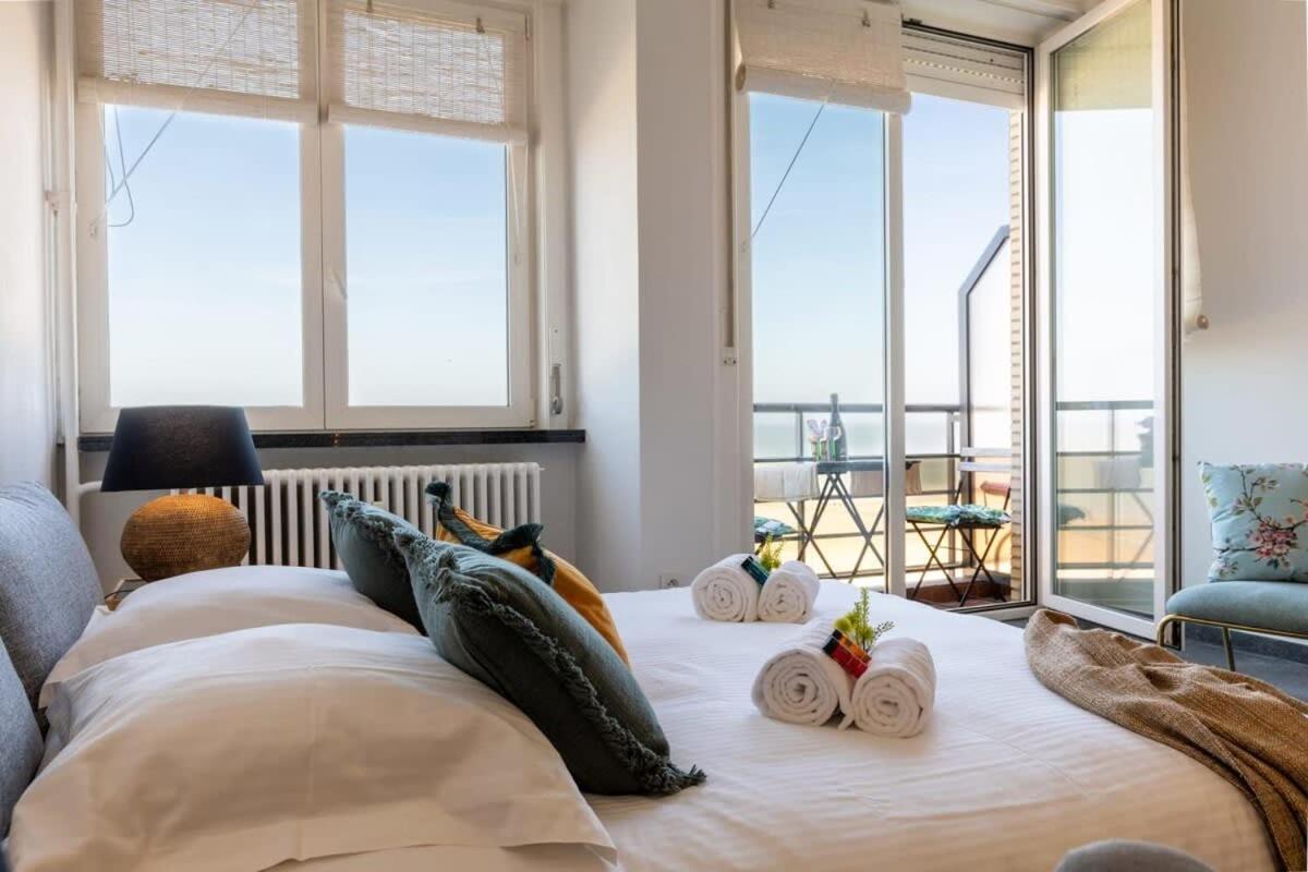 Huswell - Beautiful Spacious Studio With Frontal Sea View Knokke-Heist Exteriér fotografie