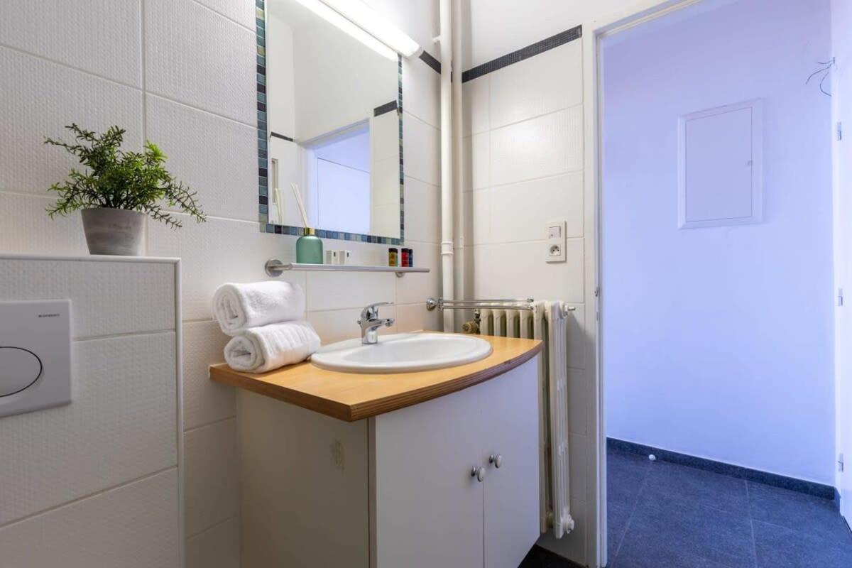 Huswell - Beautiful Spacious Studio With Frontal Sea View Knokke-Heist Exteriér fotografie
